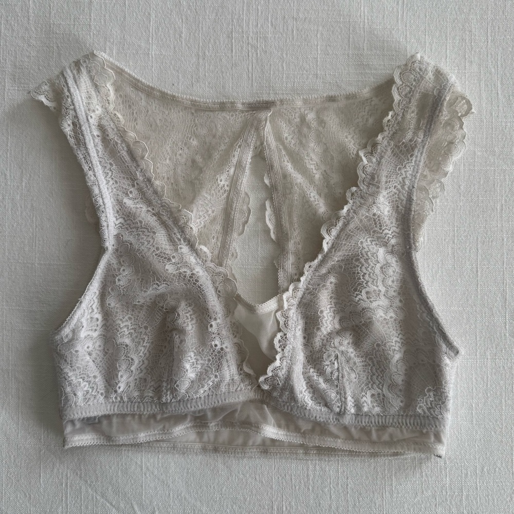 Urban Outfitters White Bralette S